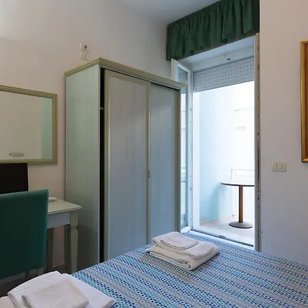 Otel Ginevra *